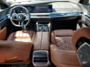✅ 2023 BMW 7 Series 740i • VIN: WBA23EH08PCM38868 • Лот: 59627874. Опубликован ранее на Copart с пробегом 17 691 миль. Бесплатный доступ к архиву аукционных продаж из США и подробный отчёт об истории автомобиля на DreamBid. Изображение 8.
