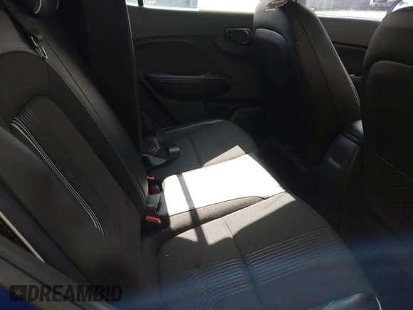 ✅ 2023 Hyundai Venue SEL • VIN: KMHRC8A33PU221192 • Lot: 43201811. Listed on IAAI with 21,862 mi. Free auction sales archive from the USA and detailed vehicle history report at DreamBid. Image 8.