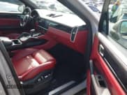 ✅ 2020 Porsche Cayenne S • VIN: WP1BB2AY5LDA57597 • Lot: 43305879. Listed on IAAI with 37,267 mi. Free auction sales archive from the USA and detailed vehicle history report at DreamBid. Image 5.