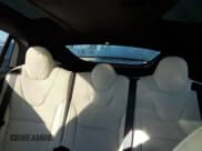 ✅ 2022 Tesla Model X • VIN: 7SAXCDE57NF345653 • Lot: 92273515. Wystawiony na Copart z przebiegiem 39 884 mil. Bezpłatny archiwum sprzedaży aukcyjnych z USA i szczegółowy raport historii pojazdu na DreamBid. Zdjęcie 10.