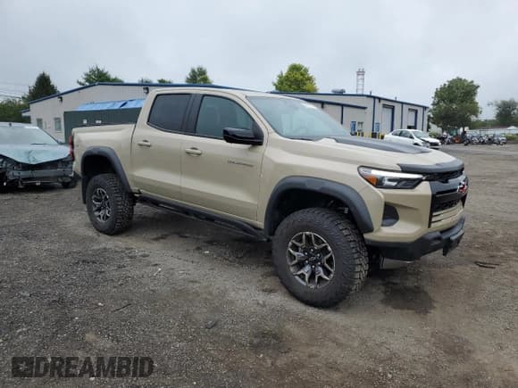 ✅ 2023 Chevrolet Colorado 4WD ZR2 • VIN: 1GCPTFEK6P1212067 • Лот: 68128724. Опубликован ранее на Copart с пробегом 12 859 миль. Бесплатный доступ к архиву аукционных продаж из США и подробный отчёт об истории автомобиля на DreamBid. Изображение 4.