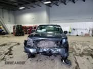 ✅ 2019 Chevrolet Silverado 1500 • VIN: 1GCVYEED0KZ199850 • Лот: 45478835. Опубликован ранее на Copart с пробегом 133 690 миль. Бесплатный доступ к архиву аукционных продаж из США и подробный отчёт об истории автомобиля на DreamBid. Изображение 11.