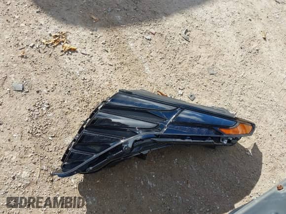 ✅ 2023 Hyundai Tucson Limited • VIN: KM8JECA13PU122896 • Lot: 43575980. Listed on IAAI with 7,768 mi miles. Access the free auction sales archive from the USA and view a detailed vehicle history report at DreamBid. Image 12.