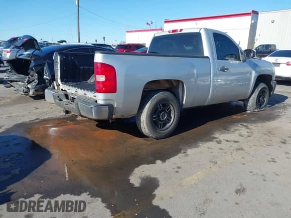 ✅ 2010 Chevrolet Silverado 1500 Work Truck • VIN: 1GCPCPEX9AZ138718 • Lot: 42190030. Listed on IAAI with 127,929 mi. Free auction sales archive from the USA and detailed vehicle history report at DreamBid. Image 4.