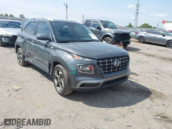 2023 Hyundai Venue Limited z VIN KMHRC8A31PU255048, wystawiony jako IAAI lot #43094585 z przebiegiem 21 037 mil mil oraz . Historia ofert i sprzedaży dostępna na DreamBid. Obrazek 1.