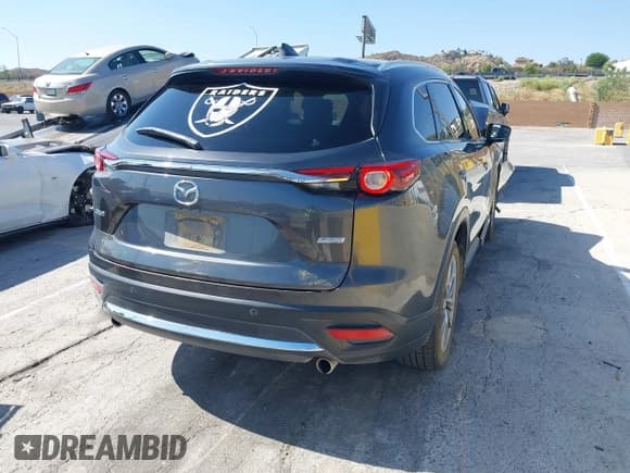 ✅ 2018 Mazda CX-9 Grand Touring • VIN: JM3TCADY6J0228961 • Lot: 42655347. Wystawiony na IAAI z przebiegiem Nie podano. Bezpłatny archiwum sprzedaży aukcyjnych z USA i szczegółowy raport historii pojazdu na DreamBid. Zdjęcie 4.