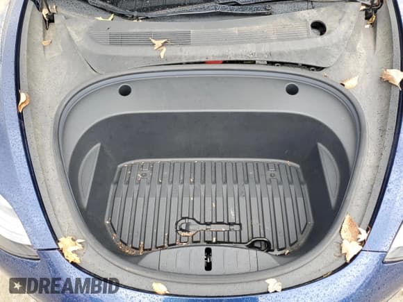 ✅ 2021 Tesla Model 3 Long Range • VIN: 5YJ3E1EB1MF961843 • Lot: 90862615. Wystawiony na Copart z przebiegiem 42 915 mil. Bezpłatny archiwum sprzedaży aukcyjnych z USA i szczegółowy raport historii pojazdu na DreamBid. Zdjęcie 11.