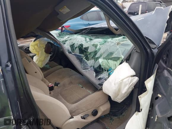 ✅ 1999 Ford F-150 XL • VIN: 1FTRX17L5XKA88356 • Lot: 41133256. Listed on IAAI with Not provided. Free auction sales archive from the USA and detailed vehicle history report at DreamBid. Image 5.