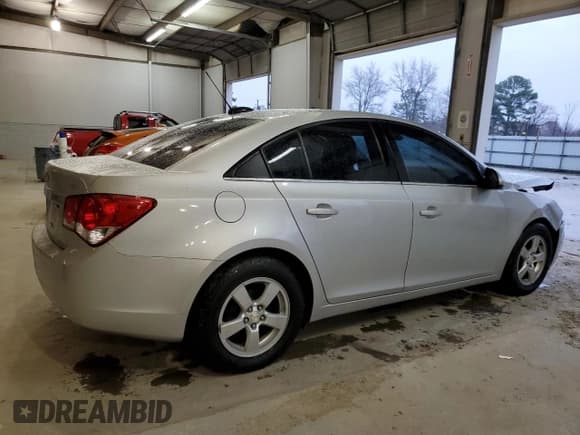 ✅ 2015 Chevrolet Cruze LT • VIN: 1G1PC5SB3F7181007 • Lot: 43111313. Listed on Copart with 159,163 mi. Free auction sales archive from the USA and detailed vehicle history report at DreamBid. Image 3.