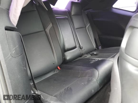 ✅ 2016 Dodge Challenger SXT Plus • VIN: 2C3CDZAGXGH326237 • Lot: 56832444. Wystawiony na Copart z przebiegiem 98 168 mil. Bezpłatny archiwum sprzedaży aukcyjnych z USA i szczegółowy raport historii pojazdu na DreamBid. Zdjęcie 11.