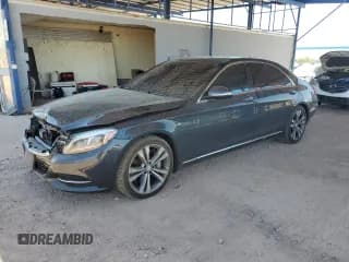 ✅ 2016 Mercedes-Benz S 550 • VIN: WDDUG8FB8GA215463 • Лот: 68043395. Опубликован ранее на Copart с пробегом 88 460 миль. Бесплатный доступ к архиву аукционных продаж из США и подробный отчёт об истории автомобиля на DreamBid. Изображение 1.