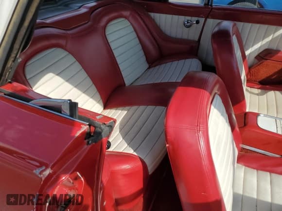 ✅ 1959 Ford Thunderbird • VIN: H9YJ143787 • Лот: 69470255. Опубликован ранее на Copart с пробегом 28 062 миль. Бесплатный доступ к архиву аукционных продаж из США и подробный отчёт об истории автомобиля на DreamBid. Изображение 10.