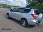 ✅ 2010 Toyota RAV4 Limited • VIN: JTMDK4DV7AD012679 • Lot: 43122903. Listed on IAAI with 206,678 mi. Free auction sales archive from the USA and detailed vehicle history report at DreamBid. Image 3.