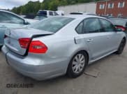 ✅ 2013 Volkswagen Passat S • VIN: 1VWAP7A34DC097948 • Lot: 43296709. Wystawiony na IAAI z przebiegiem 180 000 mil. Bezpłatny archiwum sprzedaży aukcyjnych z USA i szczegółowy raport historii pojazdu na DreamBid. Zdjęcie 4.