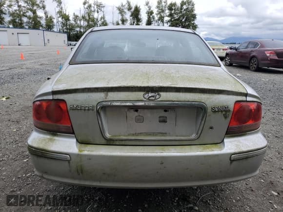 ✅ 2004 Hyundai Sonata GLS • VIN: KMHWF35H14A036185 • Lot: 57698745. Listed on Copart with 214,926 mi. Free auction sales archive from the USA and detailed vehicle history report at DreamBid. Image 6.