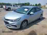 2017 Chevrolet Cruze LS с VIN 1G1BB5SMXH7152198, выставлен на аукционе IAAI как лот 42791375 с пробегом 47 666 миль миль и . История ставок и продаж доступна на DreamBid. Изображение 2.