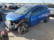 ✅ 2021 Chevrolet Bolt EV Premier • VIN: 1G1FZ6S00M4103278 • Lot: 77483464. Wystawiony na Copart z przebiegiem 33 402 mil. Bezpłatny archiwum sprzedaży aukcyjnych z USA i szczegółowy raport historii pojazdu na DreamBid. Zdjęcie 1.