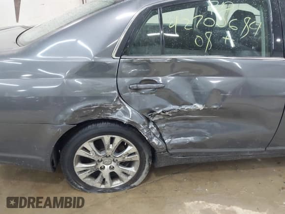 ✅ 2008 Toyota Avalon XL • VIN: 4T1BK36B98U261897 • Lot: 42700684. Listed on IAAI with 139,489 mi. Free auction sales archive from the USA and detailed vehicle history report at DreamBid. Image 6.