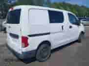 2017 Chevrolet City Express Cargo LS z VIN 3N63M0YN0HK705738, wystawiony jako IAAI lot #42104563 z przebiegiem 153 181 mil mil oraz . Historia ofert i sprzedaży dostępna na DreamBid. Obrazek 4.