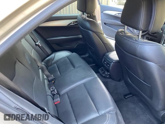 ✅ 2013 Cadillac ATS Luxury • VIN: 1G6AB5RA1D0170612 • Lot: 43795779. Wystawiony na IAAI z przebiegiem 175 903 mil. Bezpłatny archiwum sprzedaży aukcyjnych z USA i szczegółowy raport historii pojazdu na DreamBid. Zdjęcie 7.