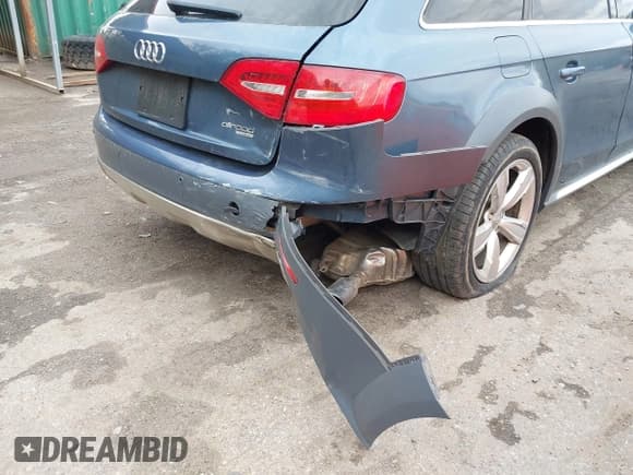 ✅ 2015 Audi allroad A4 Premium Plus • VIN: WA1UFAFL1FA052631 • Лот: 42027600. Опубликован ранее на IAAI с пробегом 101 901 миль. Бесплатный доступ к архиву аукционных продаж из США и подробный отчёт об истории автомобиля на DreamBid. Изображение 6.