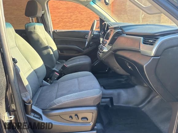 ✅ 2016 Chevrolet Suburban Commercial • VIN: 1GNSKKEC1GR309555 • Lot: 90366725. Listed on Copart with 277,479 mi. Free auction sales archive from the USA and detailed vehicle history report at DreamBid. Image 5.