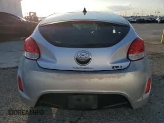 ✅ 2013 Hyundai Veloster w/Black Int • VIN: KMHTC6AD3DU153040 • Lot: 44589875. Wystawiony na Copart z przebiegiem 156 054 mil. Bezpłatny archiwum sprzedaży aukcyjnych z USA i szczegółowy raport historii pojazdu na DreamBid. Zdjęcie 6.