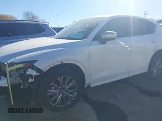 ✅ 2024 Mazda CX-5 Signature • VIN: JM3KFBXYXR0356040 • Lot: 43666790. Wystawiony na IAAI z przebiegiem 13 769 mil. Bezpłatny archiwum sprzedaży aukcyjnych z USA i szczegółowy raport historii pojazdu na DreamBid. Zdjęcie 2.