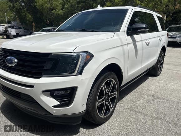 ✅ 2021 Ford Expedition Limited • VIN: 1FMJU1KT0MEA57485 • Lot: 66652645. Wystawiony na Copart z przebiegiem 51 188 mil. Bezpłatny archiwum sprzedaży aukcyjnych z USA i szczegółowy raport historii pojazdu na DreamBid. Zdjęcie 2.