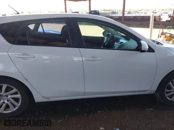 ✅ 2012 Mazda 3 i Touring • VIN: JM1BL1L8XC1660102 • Lot: 42398247. Listed on IAAI with 175,043 mi. Free auction sales archive from the USA and detailed vehicle history report at DreamBid. Image 13.