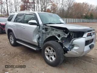 ✅ 2020 Toyota 4Runner Limited • VIN: JTEBU5JR9L5824895 • Lot: 43730300. Listed on IAAI with 84,925 mi. Free auction sales archive from the USA and detailed vehicle history report at DreamBid. Image 1.