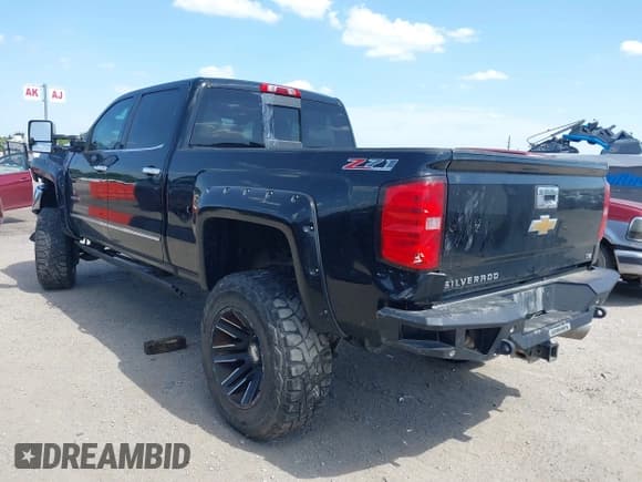 ✅ 2015 Chevrolet Silverado 2500HD LTZ • VIN: 1GC1KWE81FF510217 • Lot: 42779386. Listed on IAAI with Not provided. Free auction sales archive from the USA and detailed vehicle history report at DreamBid. Image 3.