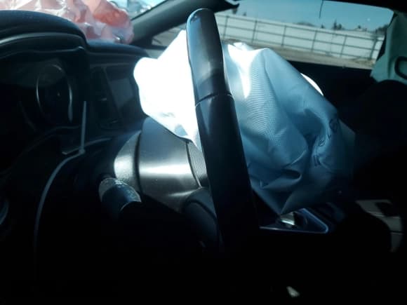 ✅ 2019 Dodge Challenger SXT • VIN: 2C3CDZAG8KH669668 • Lot: 43080643. Wystawiony na Copart z przebiegiem 42 101 mil. Bezpłatny archiwum sprzedaży aukcyjnych z USA i szczegółowy raport historii pojazdu na DreamBid. Zdjęcie 8.