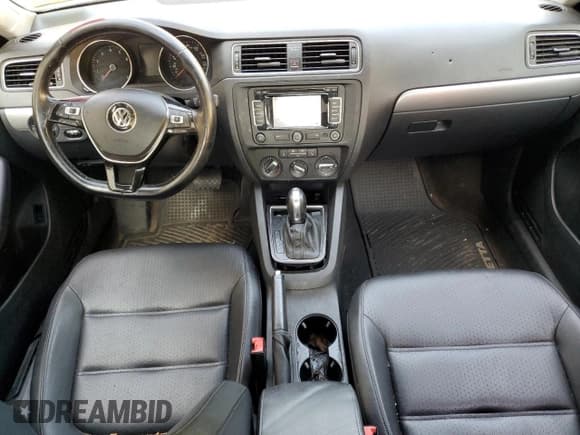 ✅ 2015 Volkswagen Jetta SE • VIN: 3VWD17AJ7FM309823 • Lot: 68598155. Listed on Copart with 82,482 mi. Free auction sales archive from the USA and detailed vehicle history report at DreamBid. Image 8.