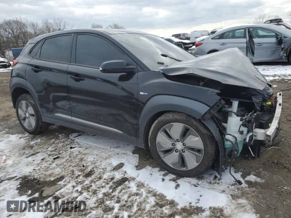 2019 Hyundai Kona Ultimate z VIN KM8K53AGXKU045879, wystawiony jako Copart lot #88059725 z przebiegiem Nie podano mil oraz Szkoda całkowita • Salvage title. Historia ofert i sprzedaży dostępna na DreamBid. Obrazek 4.