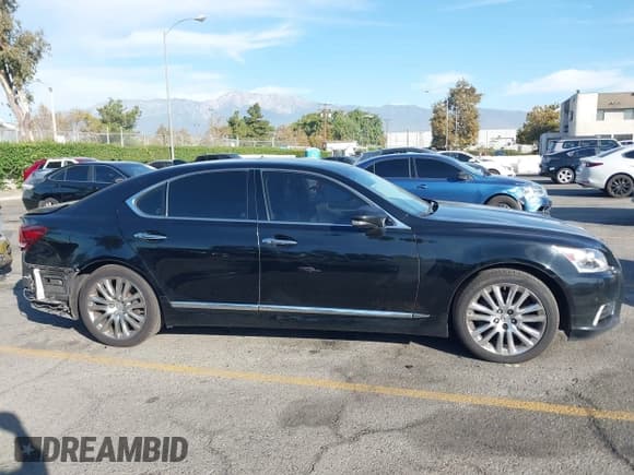 ✅ 2014 Lexus LS 460 • VIN: JTHBL5EF2E5131000 • Лот: 43588840. Опубликован ранее на IAAI с пробегом 182 970 миль. Бесплатный доступ к архиву аукционных продаж из США и подробный отчёт об истории автомобиля на DreamBid. Изображение 14.