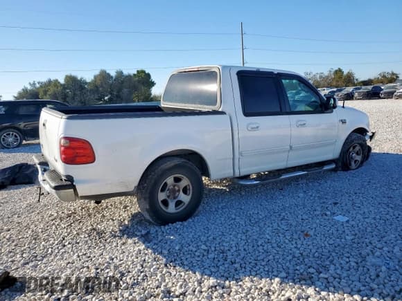 ✅ 2003 Ford F-150 XLT • VIN: 1FTRW07623KA19822 • Lot: 91926195. Wystawiony na Copart z przebiegiem Nie podano. Bezpłatny archiwum sprzedaży aukcyjnych z USA i szczegółowy raport historii pojazdu na DreamBid. Zdjęcie 3.