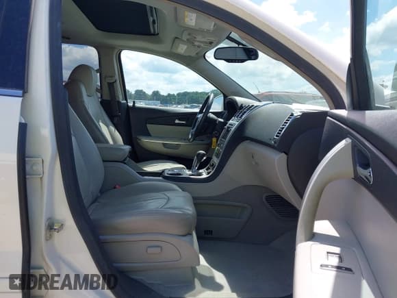 ✅ 2008 GMC Acadia SLT1 • VIN: 1GKEV23708J177234 • Lot: 43045408. Listed on IAAI with 171,295 mi. Free auction sales archive from the USA and detailed vehicle history report at DreamBid. Image 5.