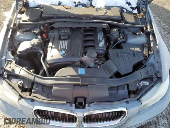 ✅ 2009 BMW 3 Series 323i • VIN: WBAPG73599A401495 • Lot: 88476595. Listed on Copart with 231,795 mi. Free auction sales archive from the USA and detailed vehicle history report at DreamBid. Image 11.