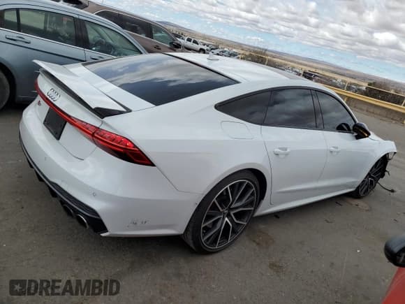 ✅ 2020 Audi S7 Prestige • VIN: WAUSFAF28LN038621 • Lot: 47963294. Listed on Copart with 31,312 mi. Free auction sales archive from the USA and detailed vehicle history report at DreamBid. Image 3.