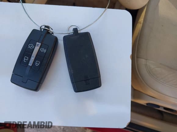 ✅ 2011 Lincoln MKS • VIN: 1LNHL9ER7BG604852 • Lot: 43563565. Listed on IAAI with 178,053 mi. Free auction sales archive from the USA and detailed vehicle history report at DreamBid. Image 11.