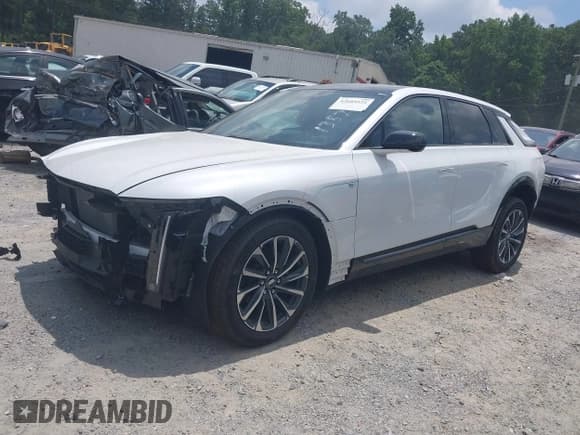 ✅ 2024 Cadillac LYRIQ Sport • VIN: 1GYKPTRL7RZ138107 • Lot: 42605521. Listed on IAAI with 13,775 mi. Free auction sales archive from the USA and detailed vehicle history report at DreamBid. Image 2.