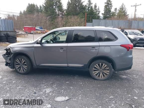 2019 Mitsubishi Outlander ES с VIN JA4AZ3A39KZ044527, выставлен на аукционе IAAI как лот 41815321 с пробегом 61 846 миль миль и . История ставок и продаж доступна на DreamBid. Изображение 14.