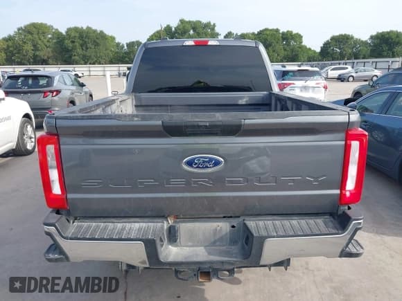 ✅ 2024 Ford F-250 XL • VIN: 1FT7W2BT5RED57884 • Лот: 42605362. Опубликован ранее на IAAI с пробегом 37 644 миль. Бесплатный доступ к архиву аукционных продаж из США и подробный отчёт об истории автомобиля на DreamBid. Изображение 16.