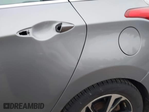 ✅ 2014 Hyundai Elantra • VIN: KMHD35LH2EU173814 • Lot: 43545766. Listed on IAAI with 131,538 mi. Free auction sales archive from the USA and detailed vehicle history report at DreamBid. Image 14.