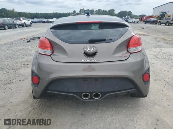 ✅ 2016 Hyundai Veloster Turbo • VIN: KMHTC6AE5GU293717 • Lot: 70252334. Wystawiony na Copart z przebiegiem 97 270 mil. Bezpłatny archiwum sprzedaży aukcyjnych z USA i szczegółowy raport historii pojazdu na DreamBid. Zdjęcie 6.