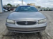 ✅ 1998 Buick Regal LS • VIN: 2G4WB52K7W1543743 • Lot: 60970515. Wystawiony na Copart z przebiegiem 142 559 mil. Bezpłatny archiwum sprzedaży aukcyjnych z USA i szczegółowy raport historii pojazdu na DreamBid. Zdjęcie 5.