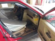 ✅ 1999 Volvo V70 XC Cross Country • VIN: YV1LZ56D2X2625633 • Lot: 43265616. Wystawiony na IAAI z przebiegiem 267 880 mil. Bezpłatny archiwum sprzedaży aukcyjnych z USA i szczegółowy raport historii pojazdu na DreamBid. Zdjęcie 5.