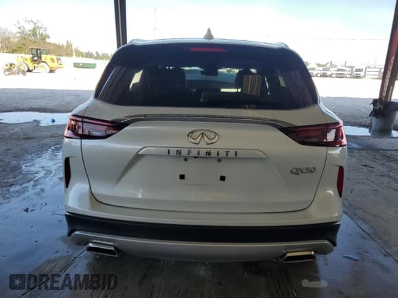 ✅ 2023 Infiniti QX50 Luxe • VIN: 3PCAJ5BA6PF120790 • Лот: 83192294. Опубликован ранее на Copart с пробегом 9 212 миль. Бесплатный доступ к архиву аукционных продаж из США и подробный отчёт об истории автомобиля на DreamBid. Изображение 6.