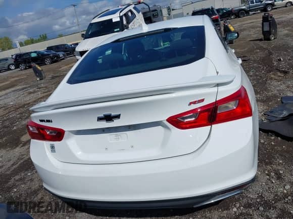 2020 Chevrolet Malibu RS z VIN 1G1ZG5ST7LF137843, wystawiony jako IAAI lot #43269832 z przebiegiem 83 006 mil mil oraz . Historia ofert i sprzedaży dostępna na DreamBid. Obrazek 16.